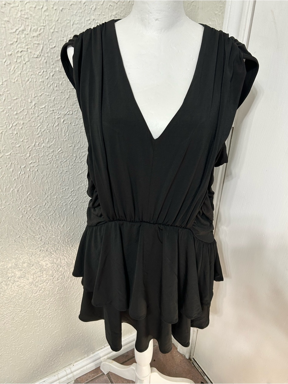 VENUS Black V-Neck Peplum Tunic